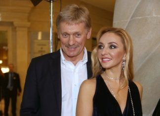 Медленный танец под выступление Эмина Агаларова и торт с коньками: вечеринка в честь Дмитрия Пескова