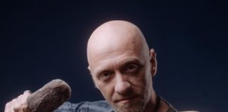 Участник «Битвы экстрасенсов» Максим Федоров: «Решая проблемы cо здоровьем, мама водила меня к целителям»