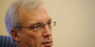 Контурная пластика губ