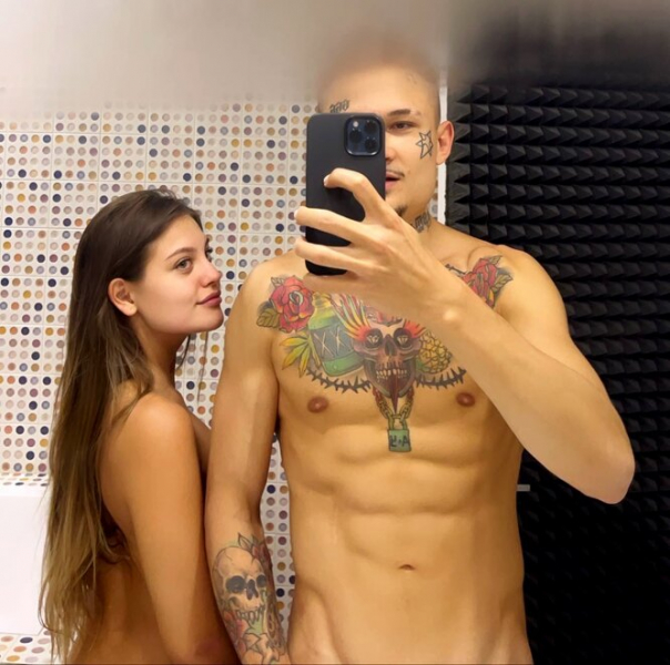 «Отморозки на Мальдивах»: Тимати потроллил отца дерзкими кадрами с Моргенштерном
