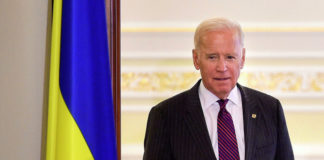 WP рассказал, почему Байден до сих пор не позвонил Зеленскому