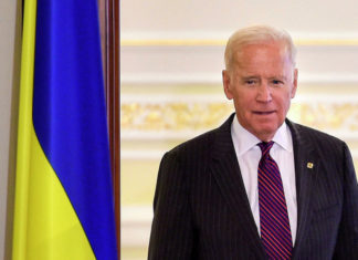 WP рассказал, почему Байден до сих пор не позвонил Зеленскому