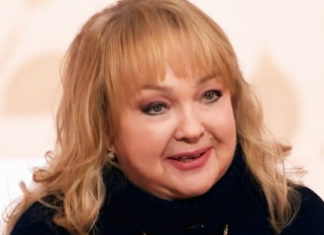 «Он меня наказал»: Гвоздикова о домогательствах режиссера «Большой перемены»