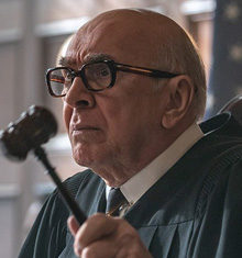 Коллеги по сериалу Netflix назвали поведение Фрэнка Лангеллы «токсичным»
