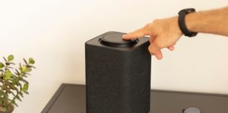 Надо брать компактный саундбар JBL