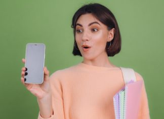 Цены всех моделей iPhone 12