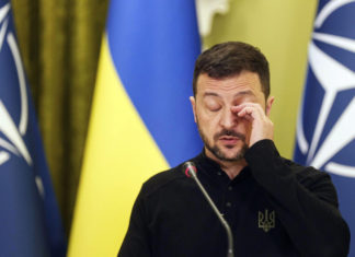 «Отбирает у всех». В Киеве раскрыли, как Байден предал Зеленского