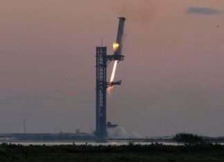 SpaceX впервые смогла посадить носитель Super Heavy на стартовую площадку
