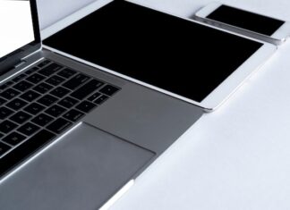 Apple выпустила обновления для Apple TV и MacBook Pro