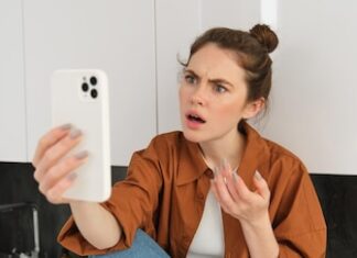 Анонсирован iPhone X