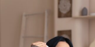 Почему так важно снимать макияж перед сном