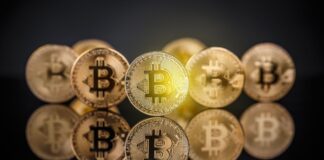 Блокчейн биткоина отмечает свой 17-й день рождения