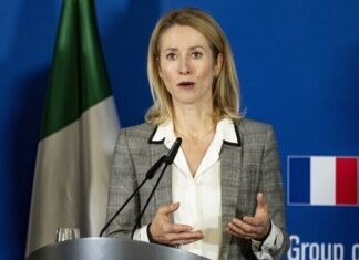 Каллас захотела давить на Россию без пакетов, признав ее креативность