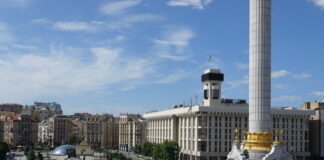 Почти все украинцы считают коррупционный сказал с Миндичем серьезным