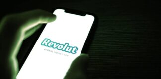 Компания Revolut подтвердила свой уход из Венгрии из-за проблем с местными законами