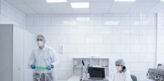 В Новокузнецке проверят анализы медработников роддома, где умерло много младенцев