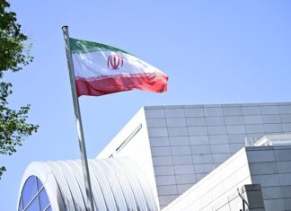 Стало известно о встрече спецпосланника президента США с сыном свергнутого иранского шаха