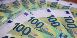 Курс евро, установленный ЦБ РФ опустился ниже 92 рублей