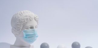 Почему не стоит делать культ из людей и предметов