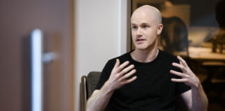 Глава Coinbase не согласен с обвинениями в провале законопроекта CLARITY